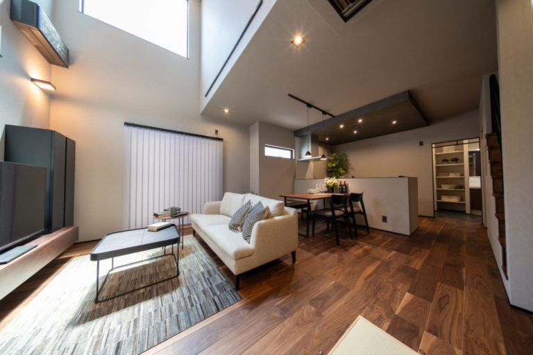 DSC09713-Enhanced-NR