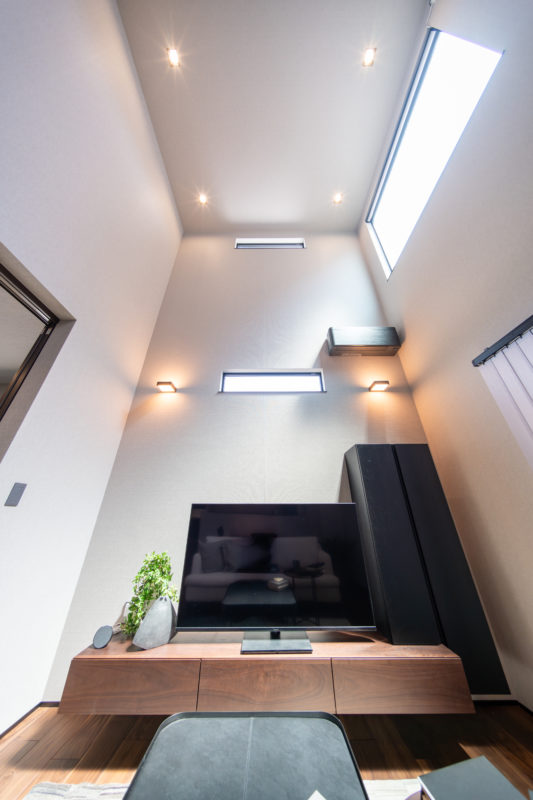 DSC09736-Enhanced-NR